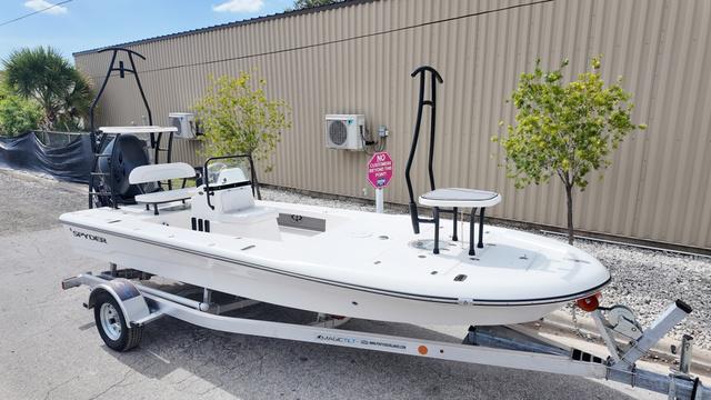 2026 Spyder FX19 Vapor