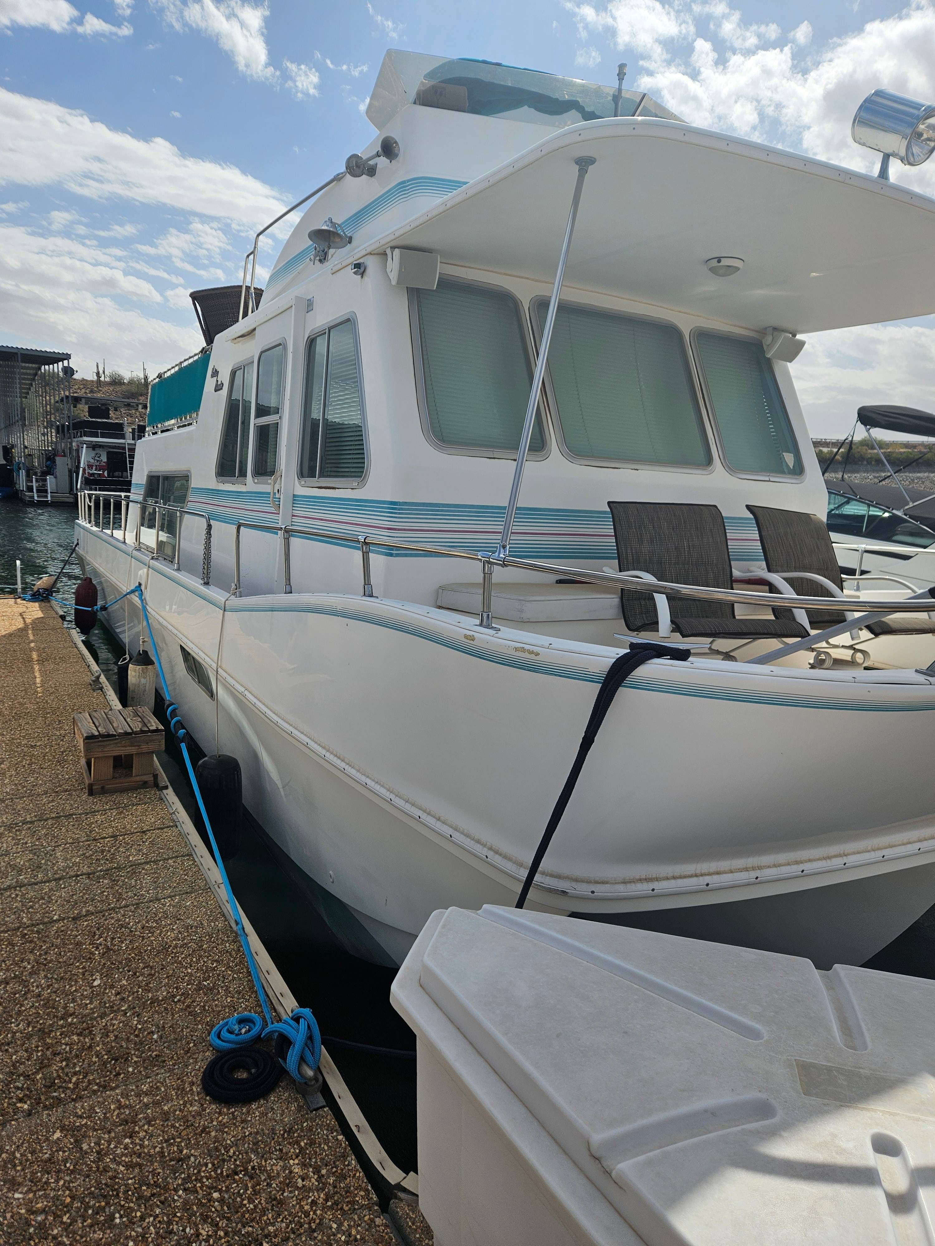 1996 Holiday Mansion Houseboat