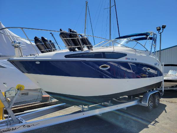 2005 Bayliner 265