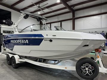 2025 Moomba Max
