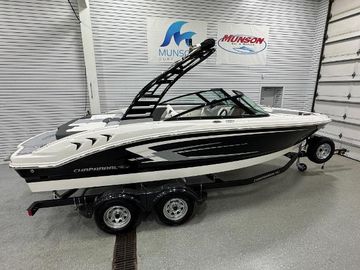 2025 Chaparral 21 SSi