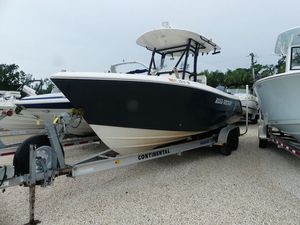 Cobia 237 Center Console