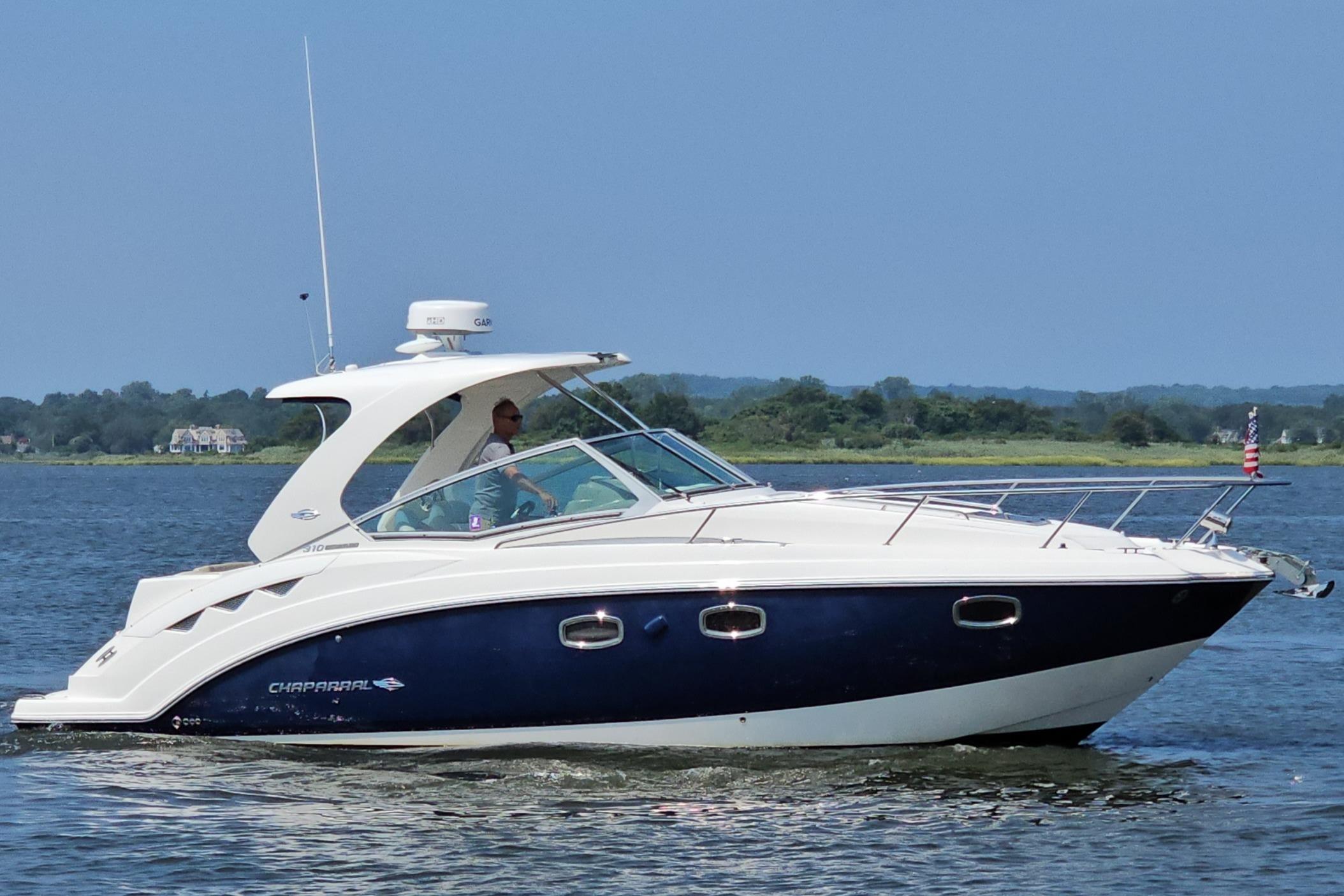 2015 Chaparral 310 Signature