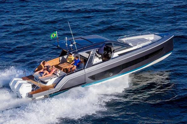 2025 Schaefer V44