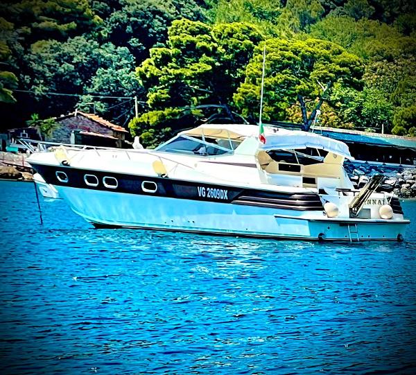Benetti 41 1000032253.jpg