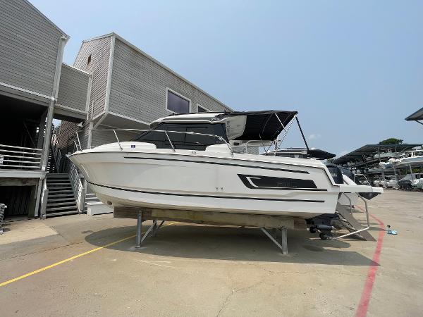 2023 Jeanneau NC Weekender 795 Series 2