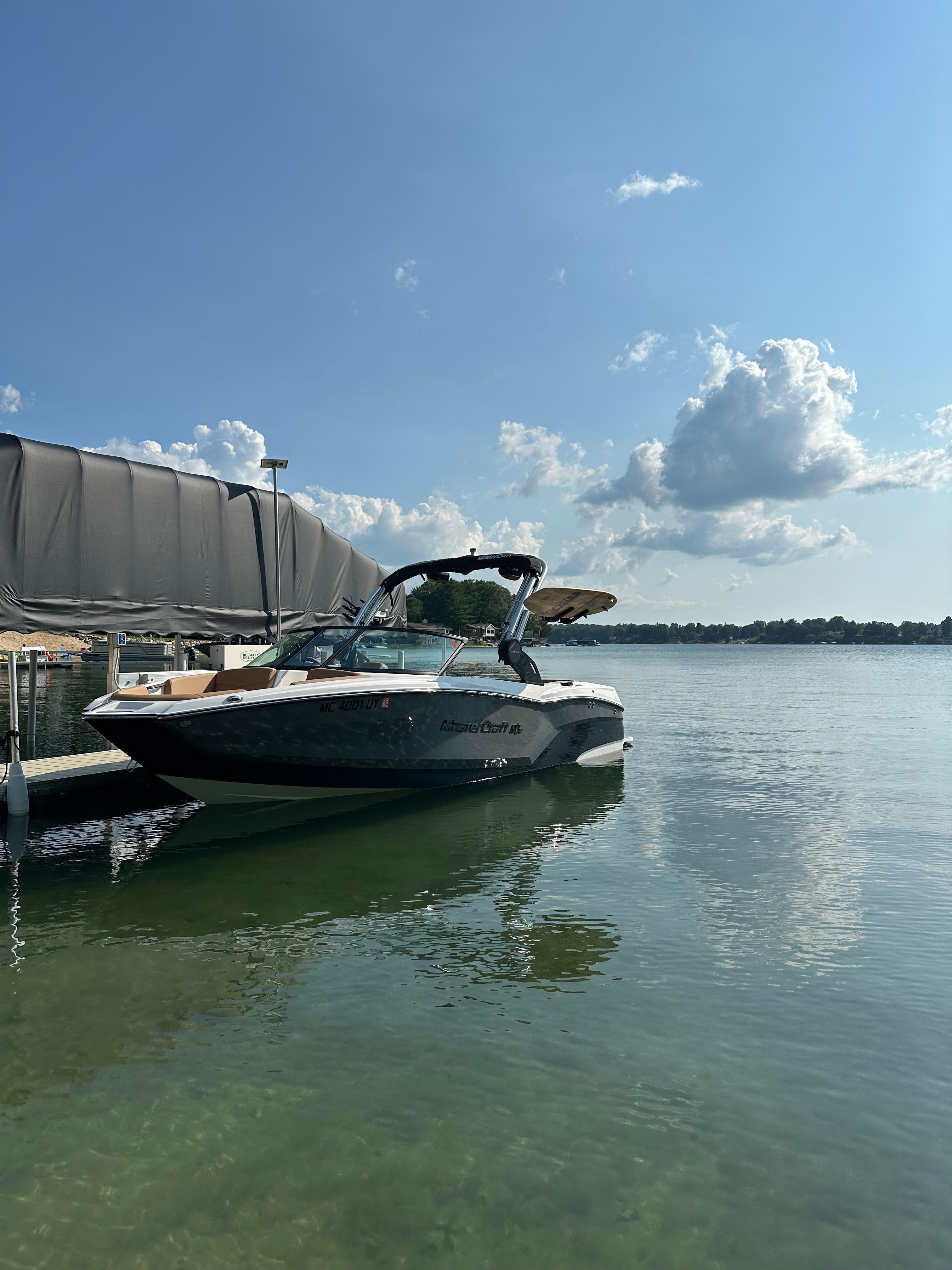 2023 MasterCraft NXT21