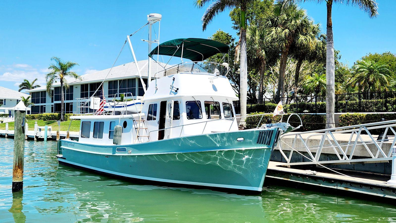 2000 Pacific Trawler 40 Flybridge