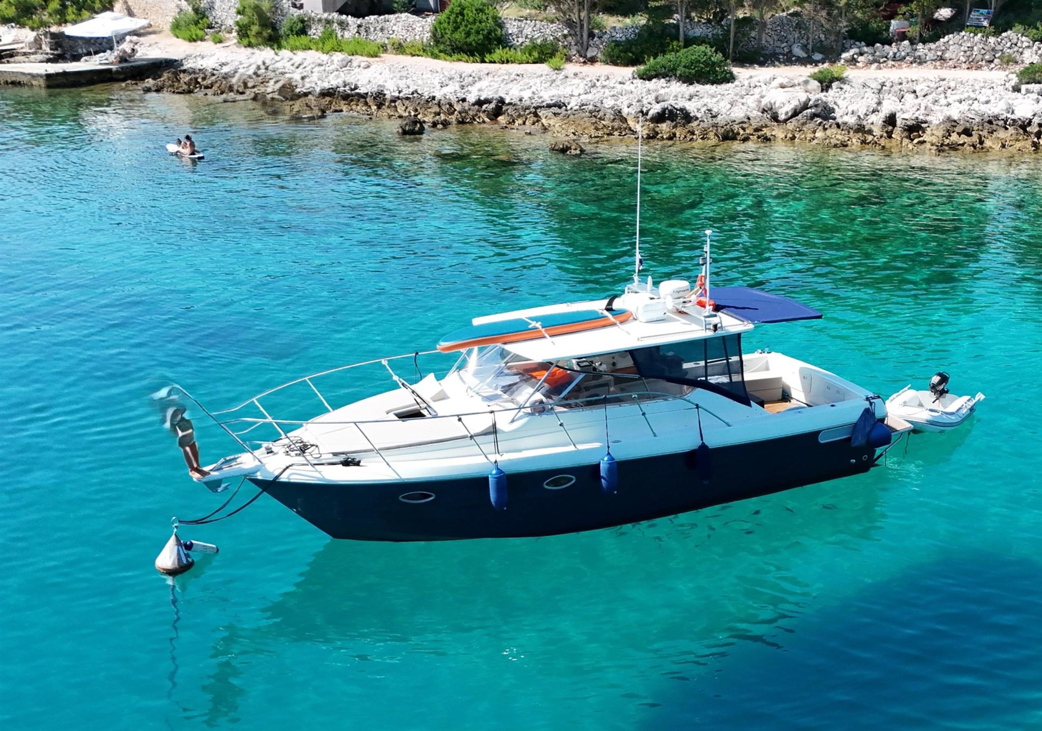 2003 Custom Cantiere Nautico FM FM33