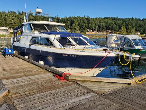 Bayliner Discovery 289