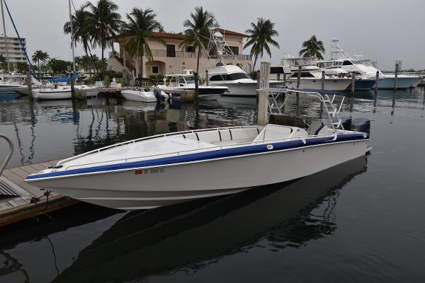 1984 Chris-Craft Scorpion
