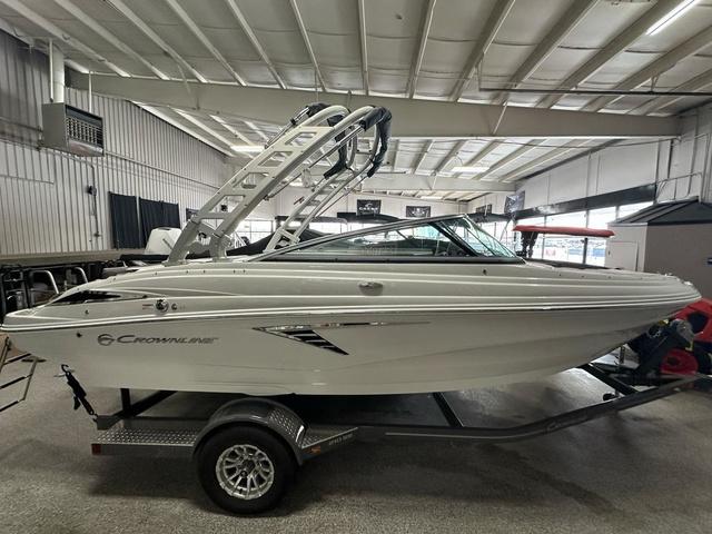 2025 Crownline 210 SS