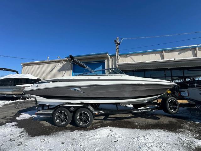 2025 Crownline 240 SS