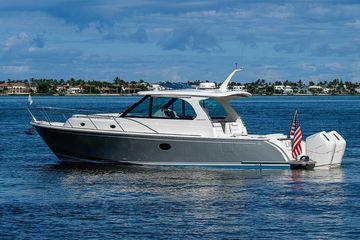2023 Hinckley 40x