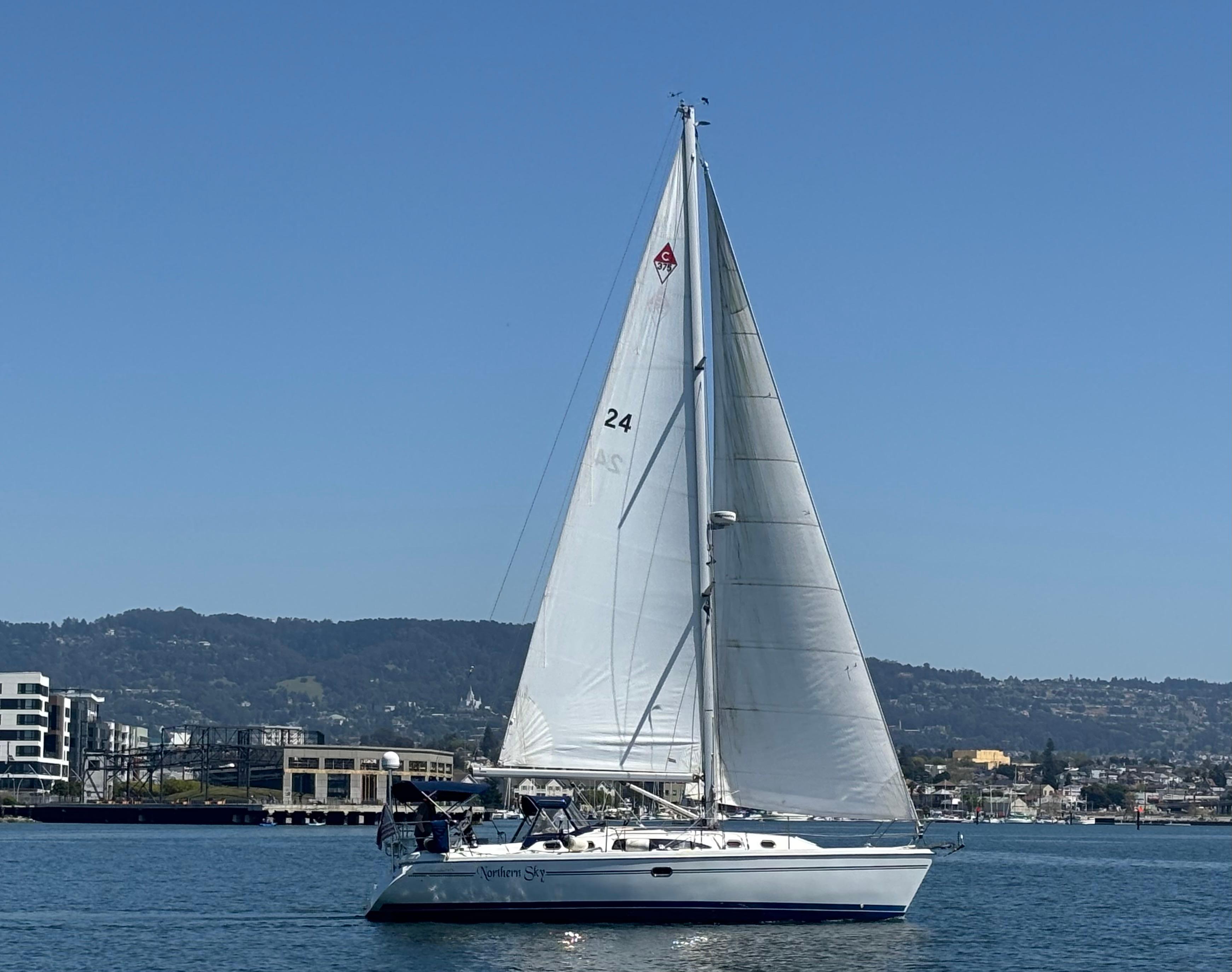 2009 Catalina 375
