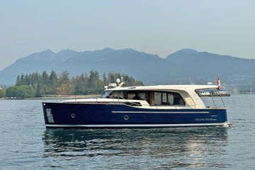2022 Greenline 40 Hybrid