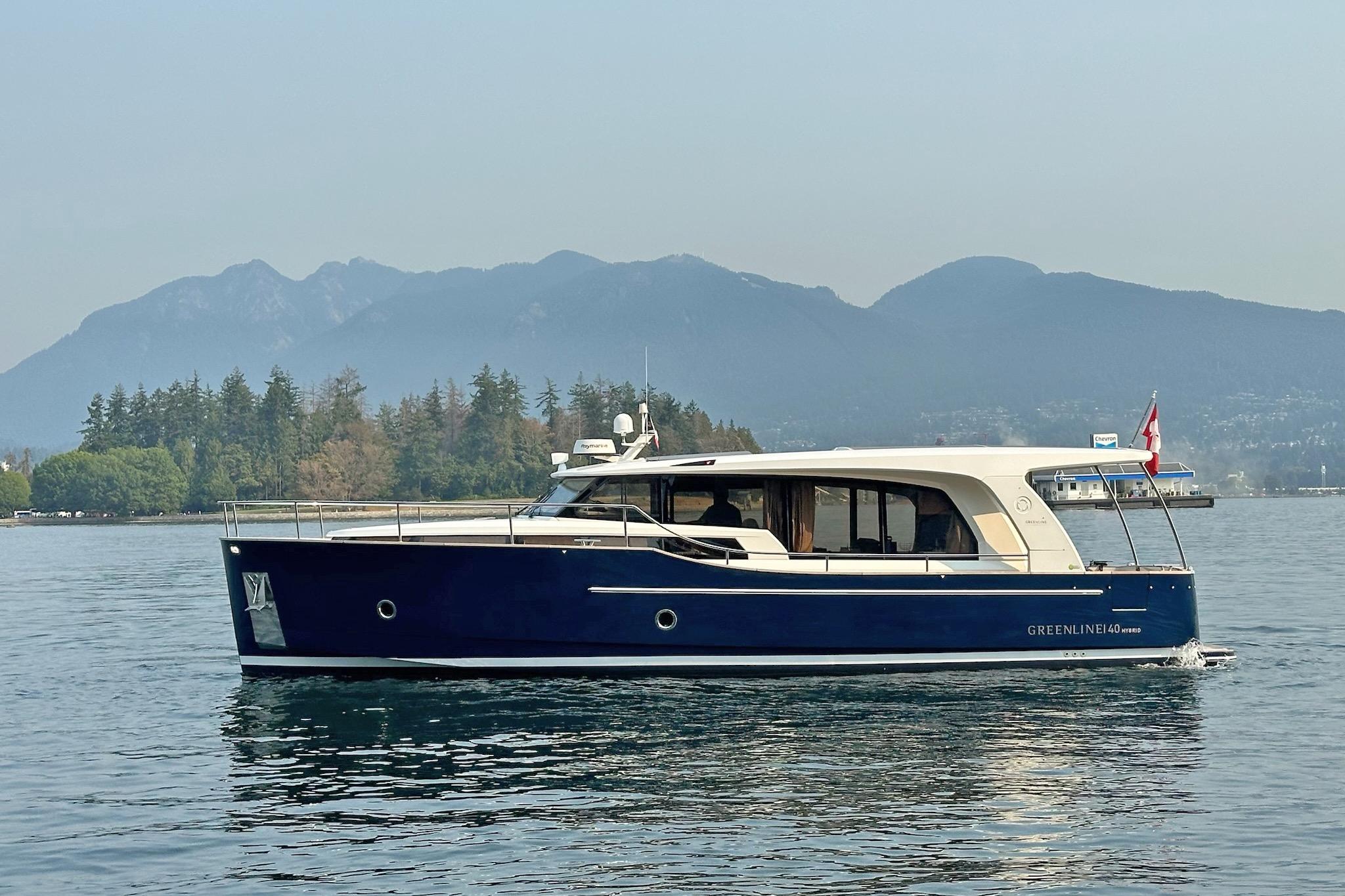 2022 Greenline 40 Hybrid