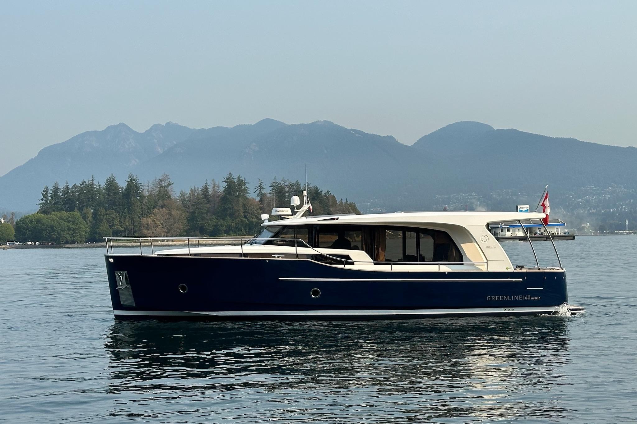 2022 Greenline 40 Hybrid