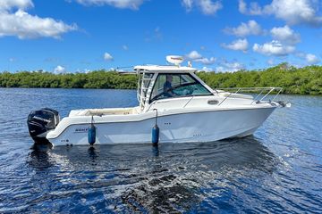 2018 Boston Whaler 285 Conquest
