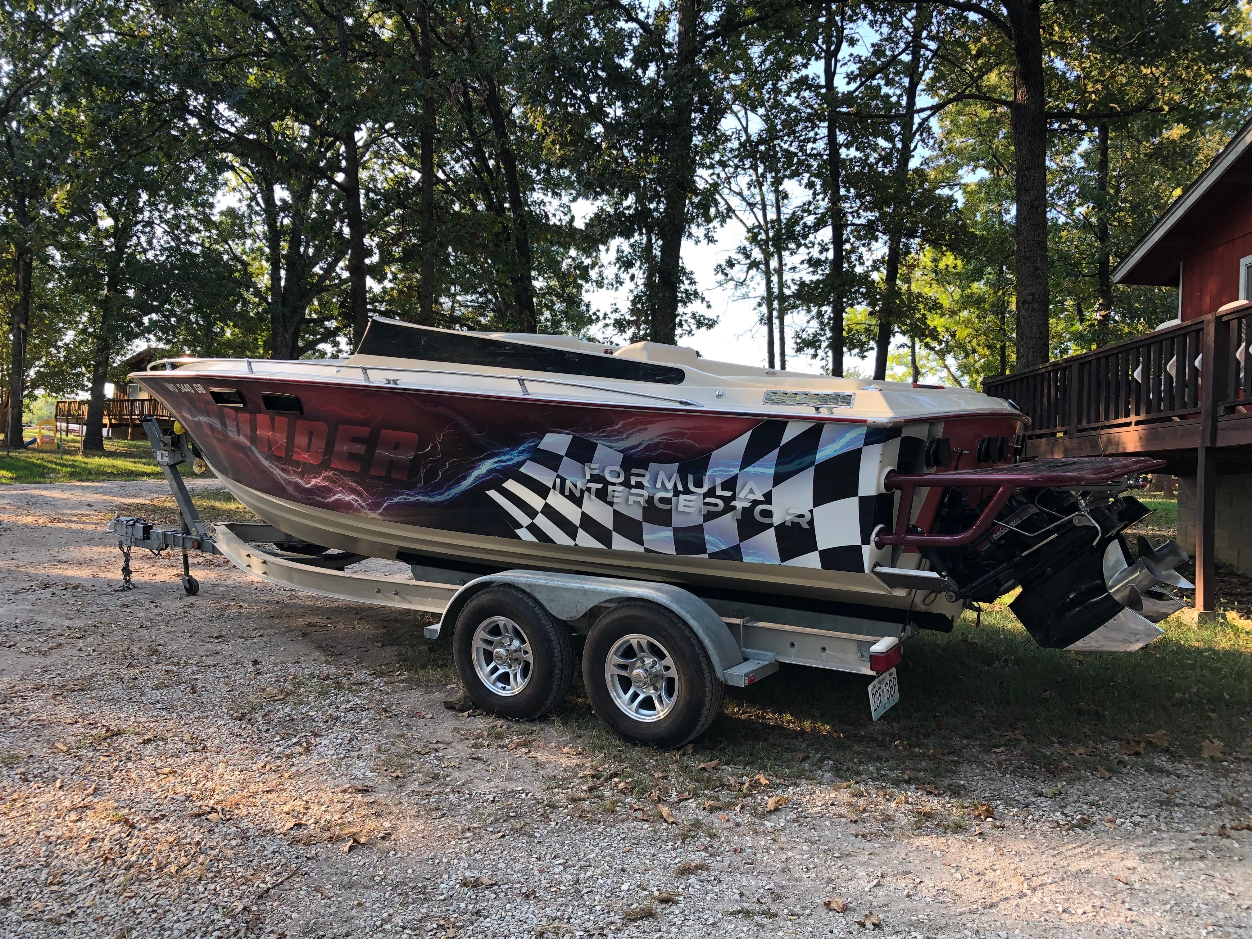 1980 Formula F233 Interceptor