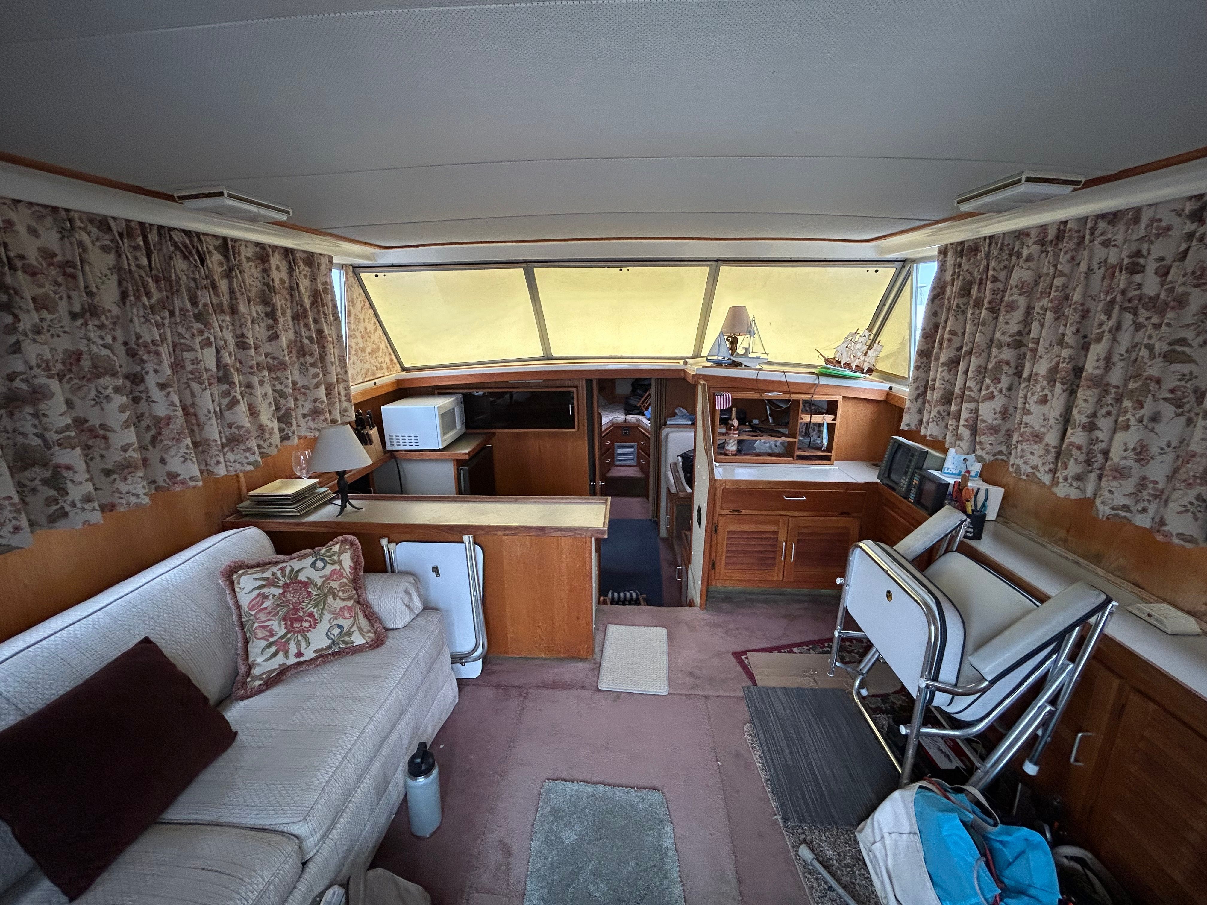 1985 Silverton CONVERTIBLE 37