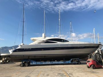 2005 Pershing 76