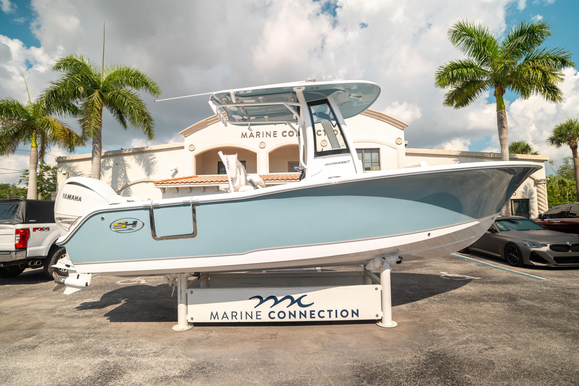 Sea Hunt Ultra 239 SE