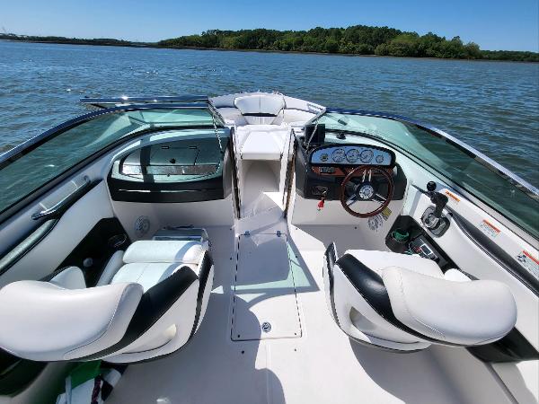2007 Regal 2200 Bowrider