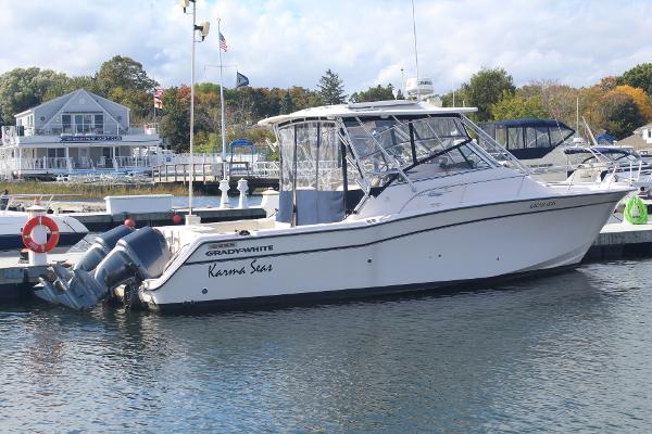 Grady-White 330 Express