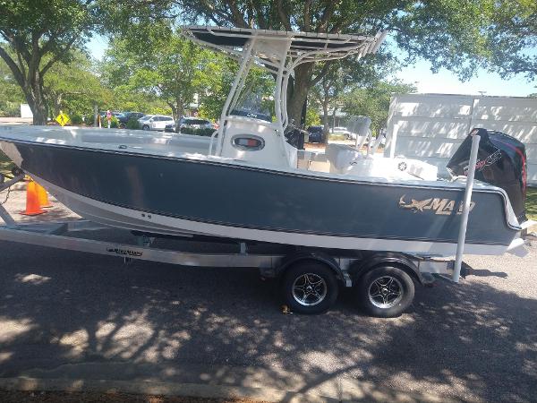 2024 Mako 214 Center Console