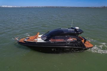 2026 Hanover 355 Inboard