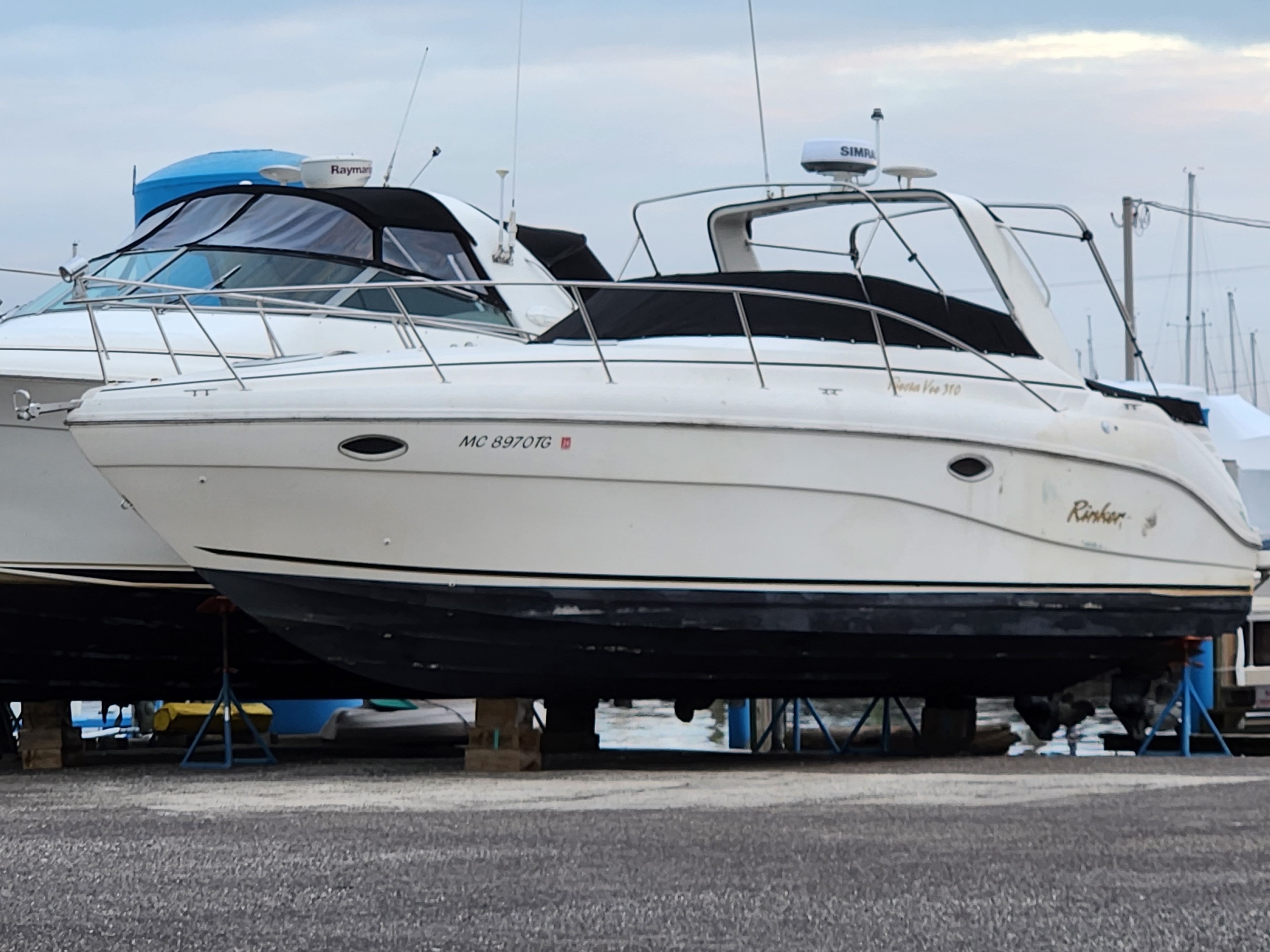 2000 Rinker 310 VISTA VEE
