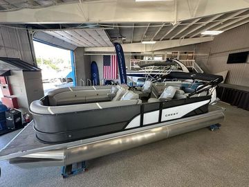 2024 Crest Classic DLX 240 SLC CPT