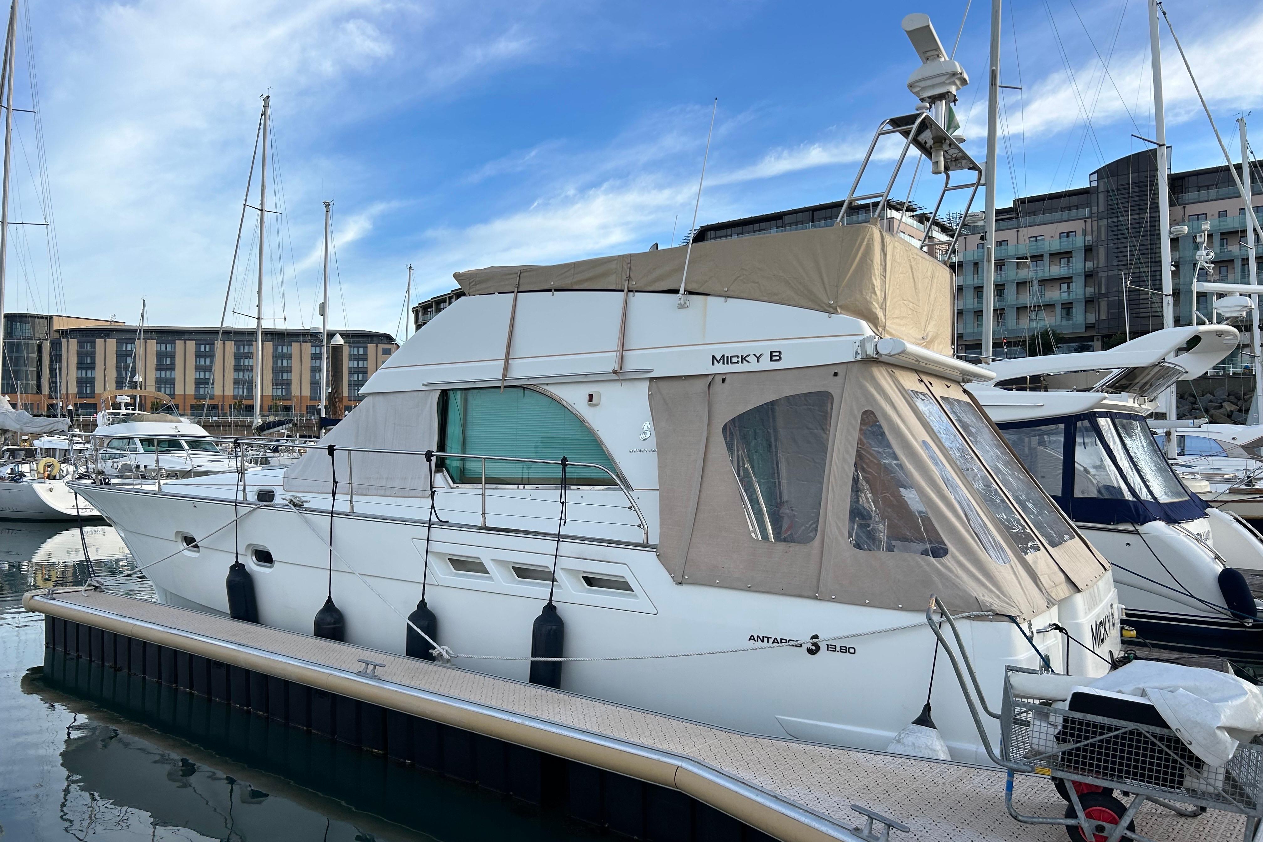 2003 Beneteau Antares 1380
