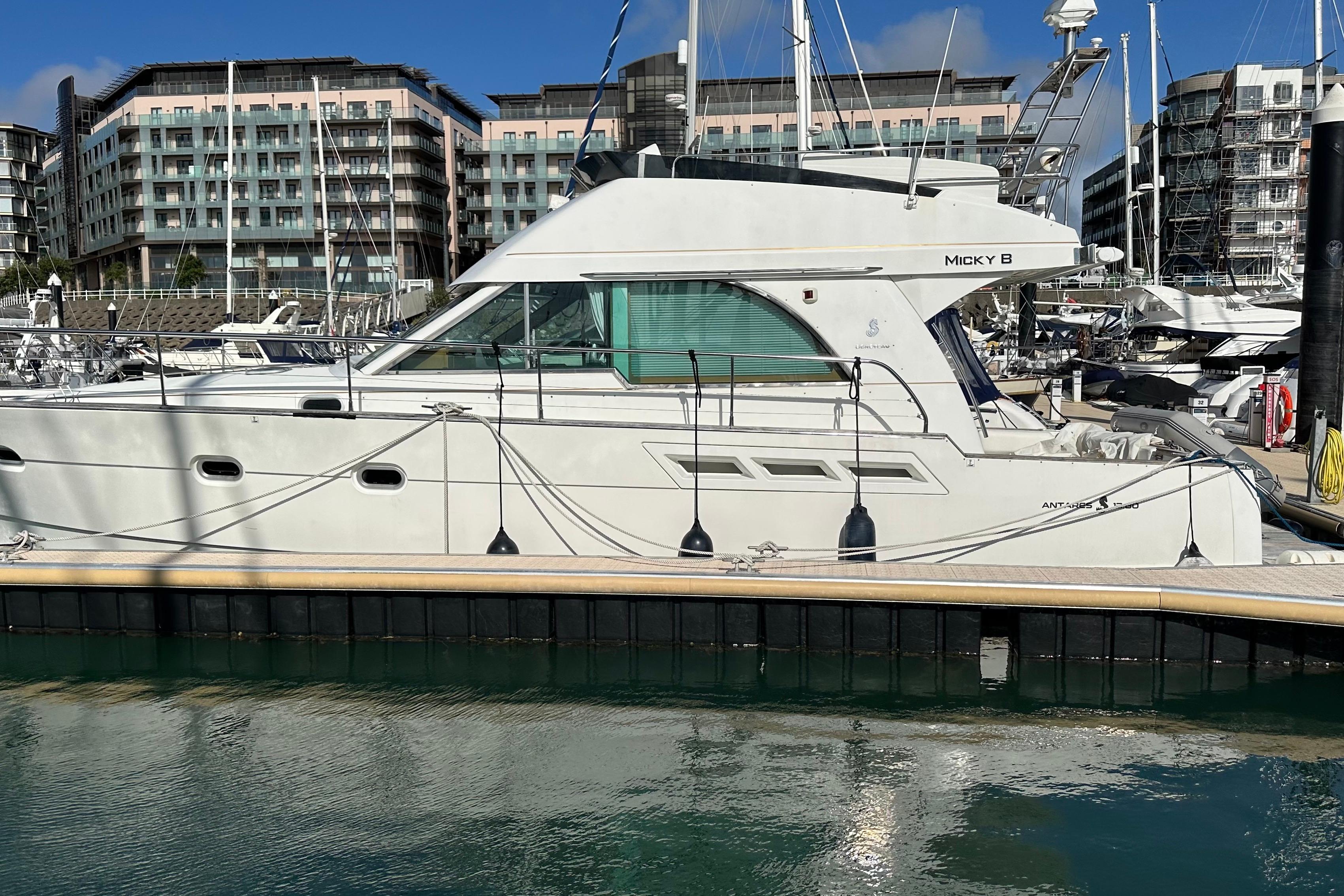2003 Beneteau Antares 1380