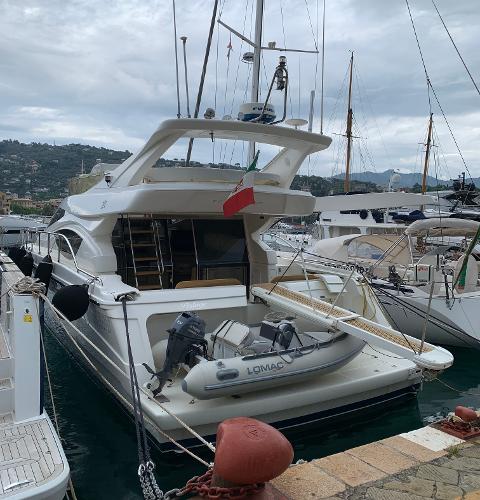 2005 Ferretti Yachts 550