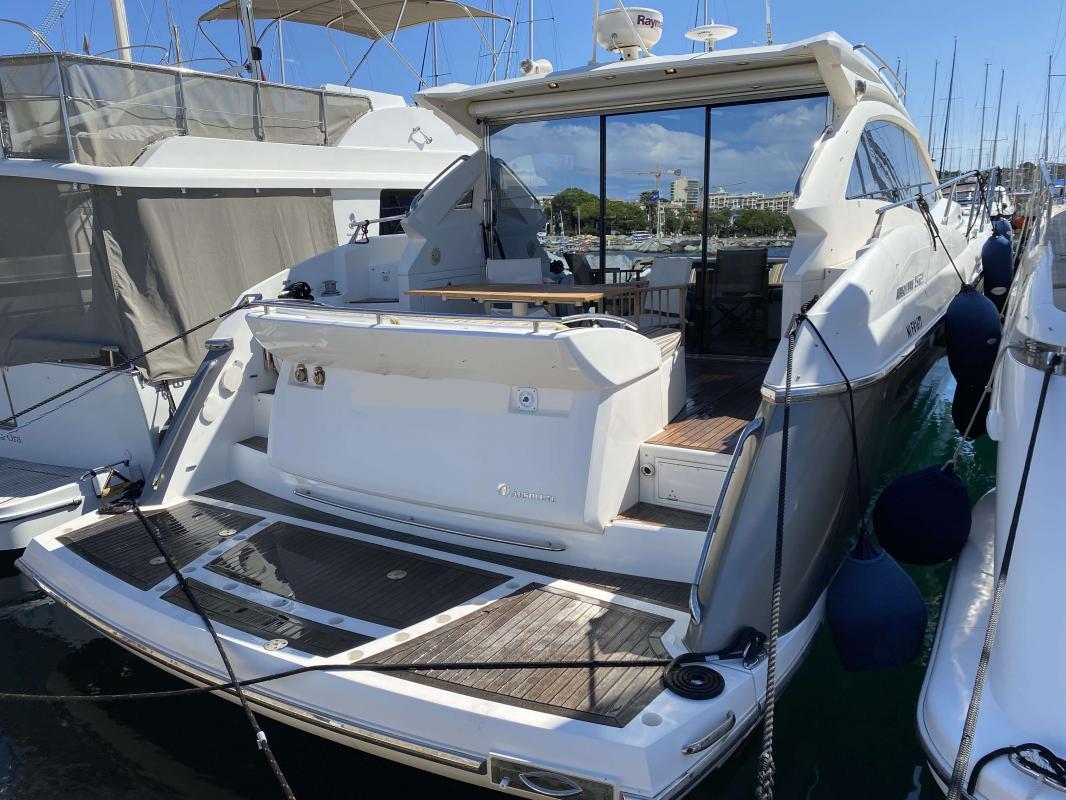 2009 Absolute 52 HT