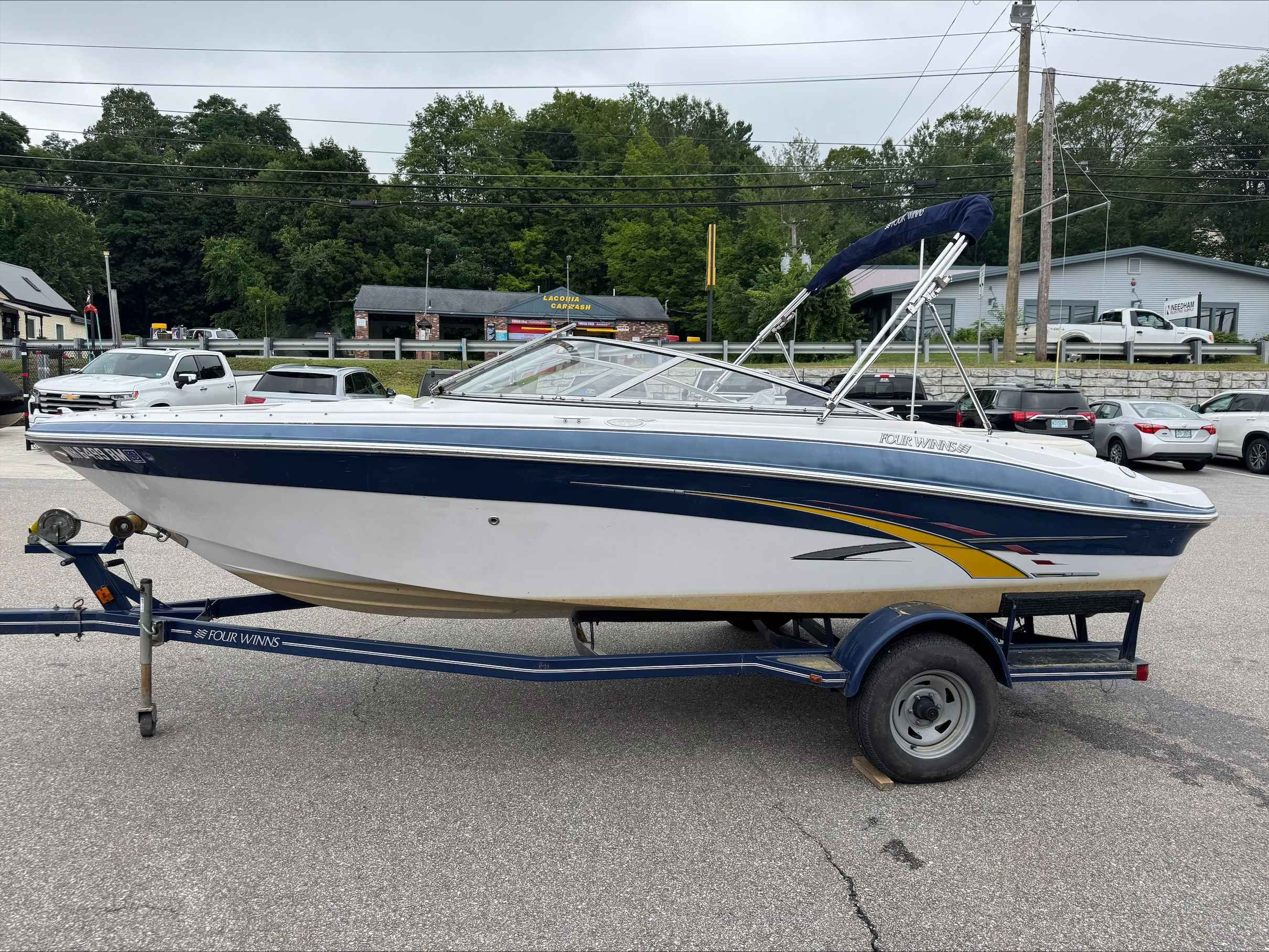 2007 Four Winns 200 Horizon