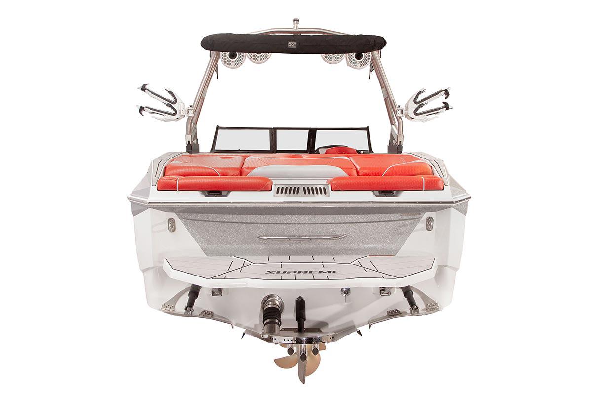 Supreme Boat image
