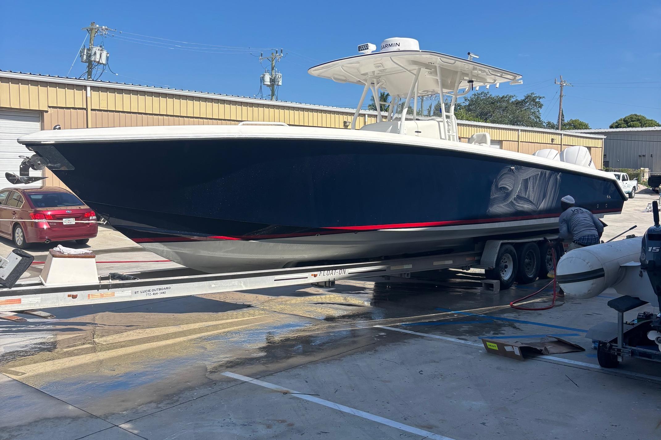 2005 Venture 39 Open