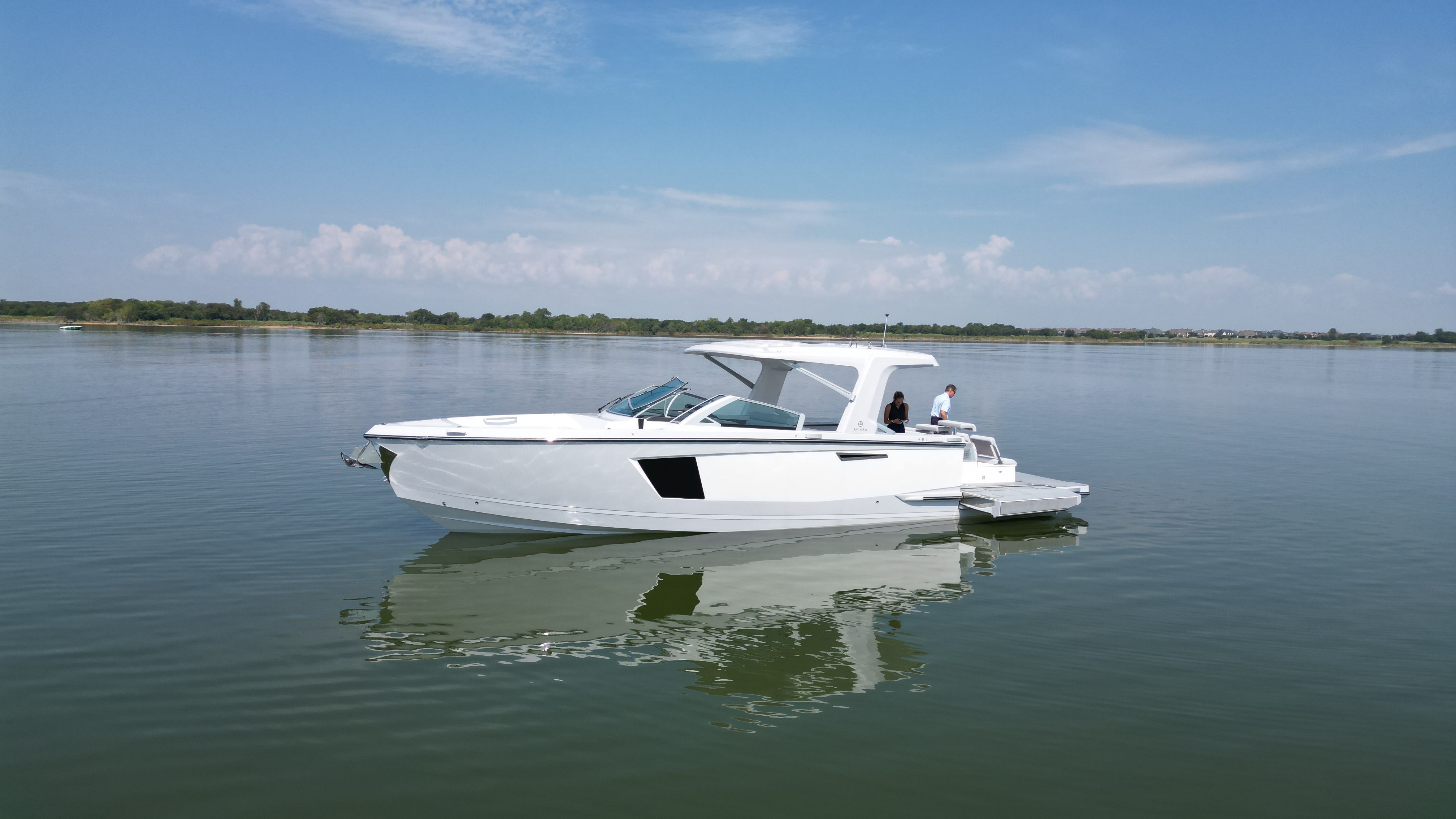 2024 Aviara AV40