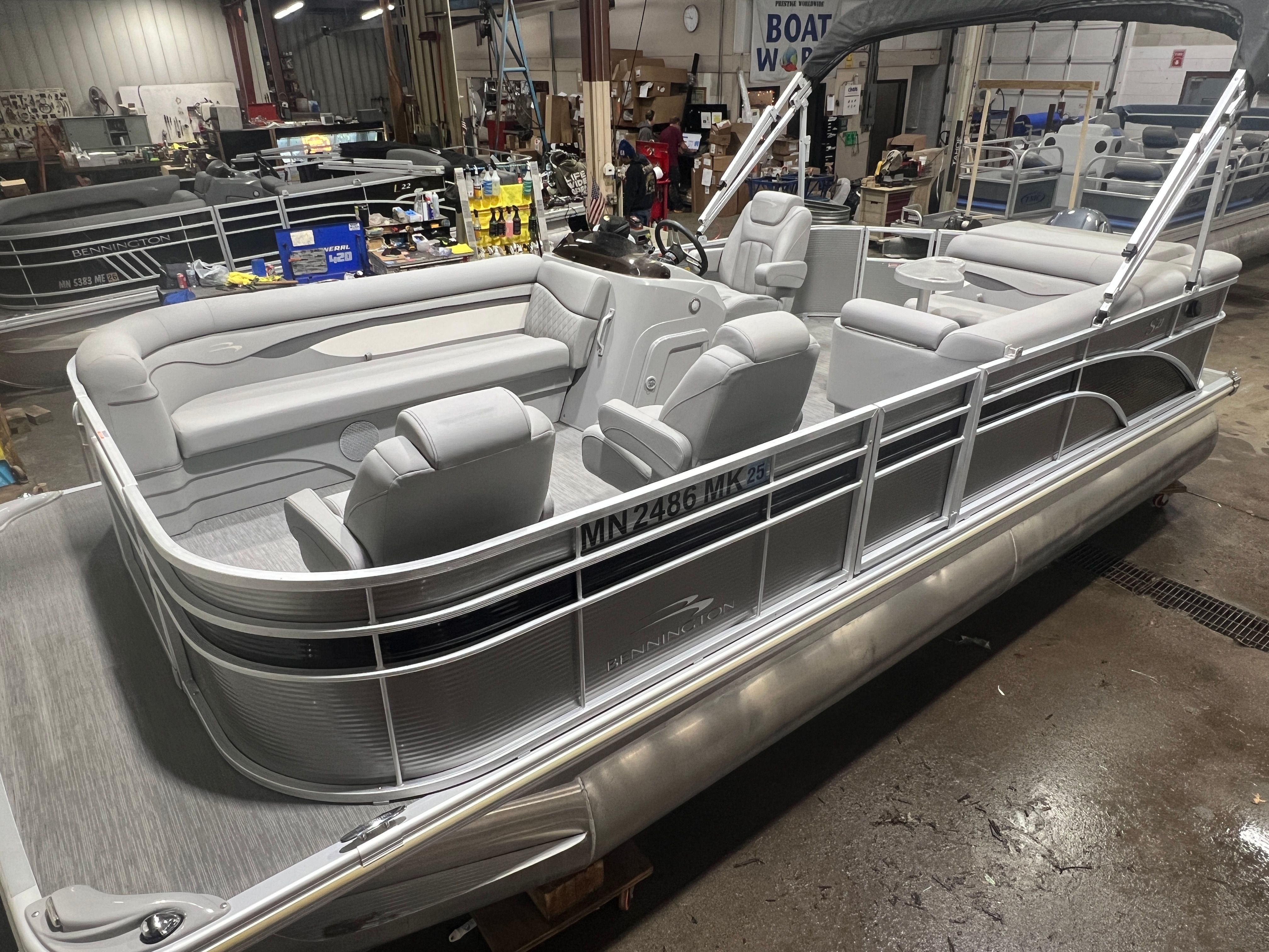 2023 Bennington 21 SLCP Pontoon