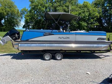2024 Avalon Catalina Entertainer