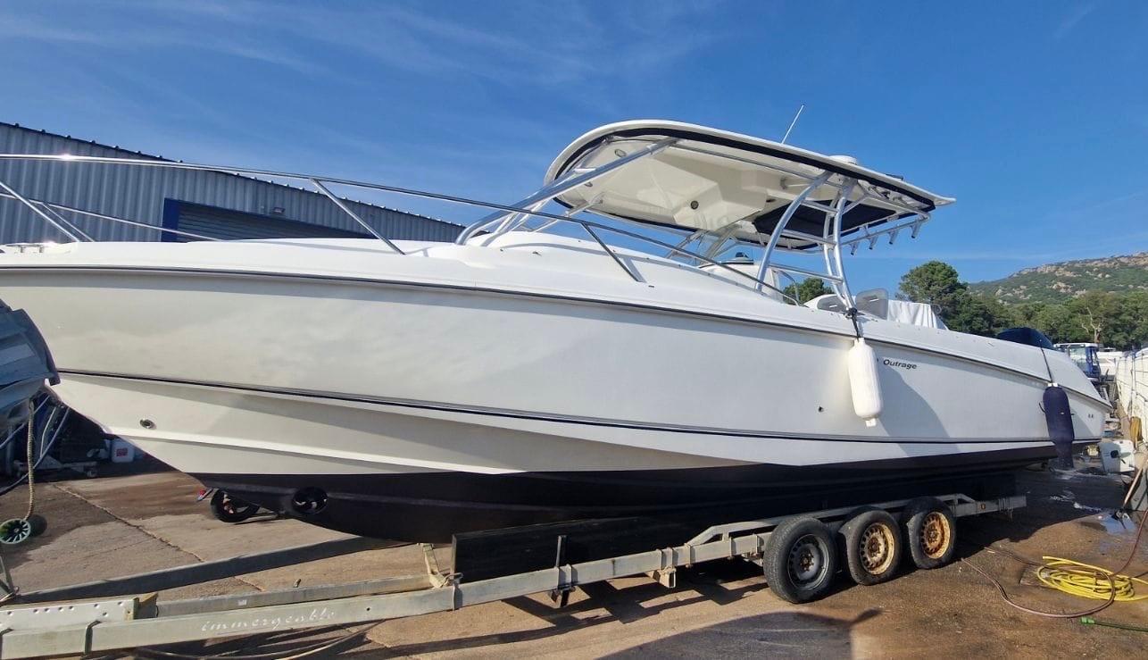 2008 Boston Whaler 320 Outrage