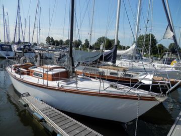 1982 Sailborne 28