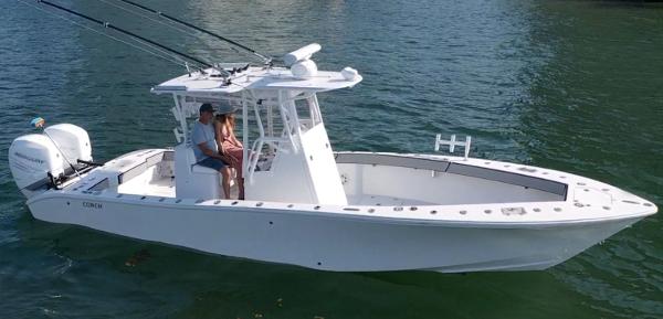 2018 Conch 30