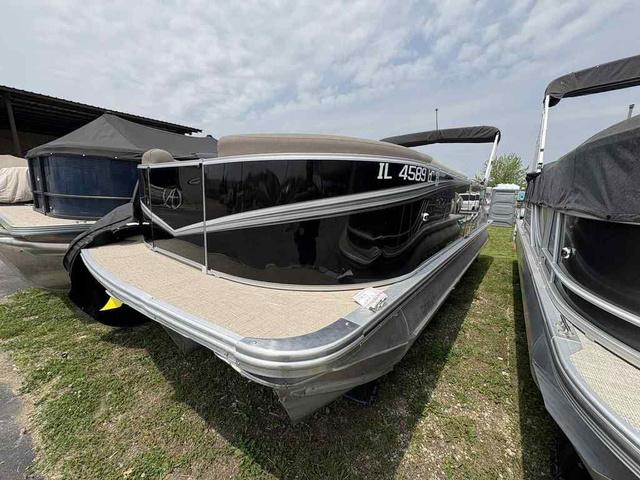 2022 Avalon LSZ Cruise Rear Bench 24 FT