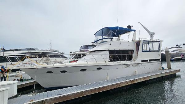 1988 Hyundai Elegant 49 Motor Yacht