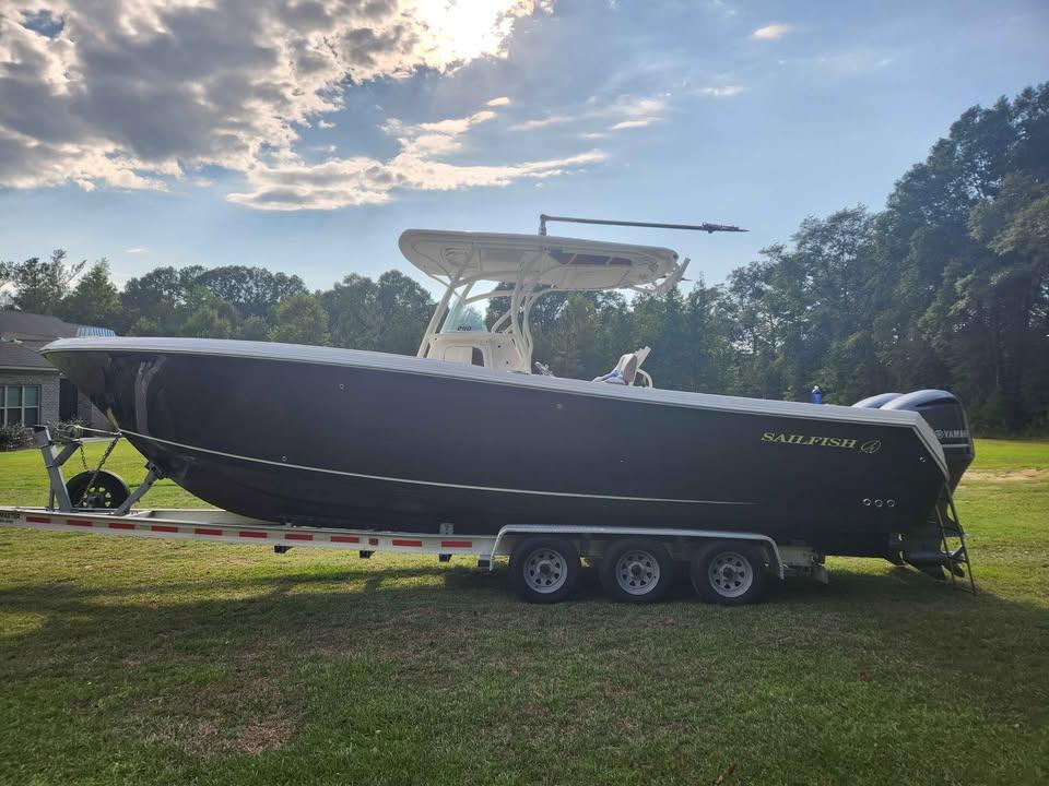 2013 Sailfish 290 CC