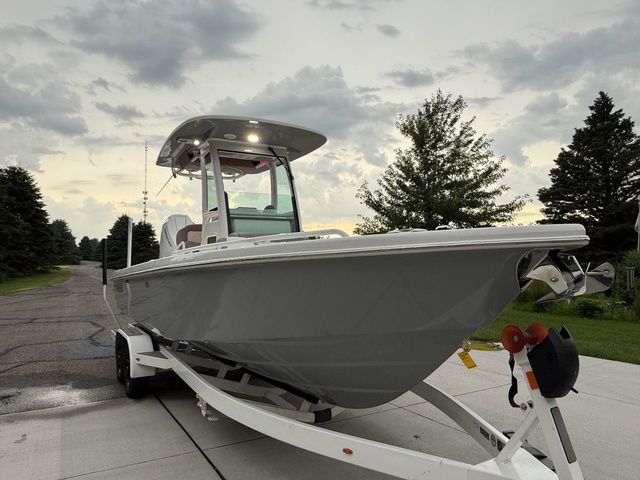 Everglades 253CC
